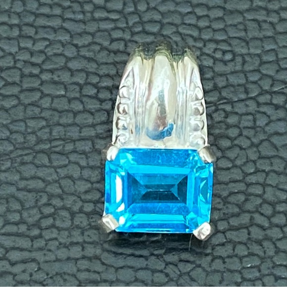 Sterling Silver SCBS 925 Emerald Cut Blue Topaz CZ Cubic Zirconia Pendant 2.9g - Picture 4 of 15